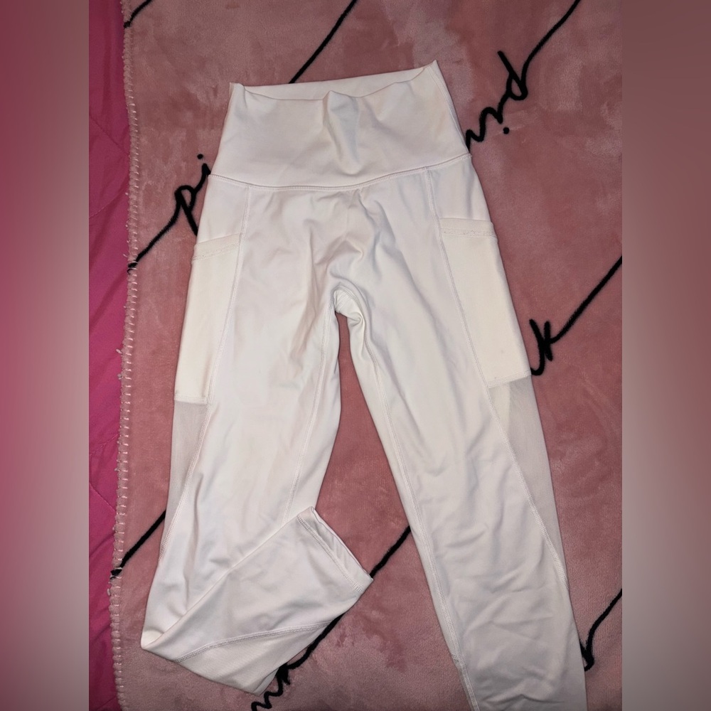 White aerie leggings